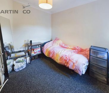 2 bedroom ground floor flat to rent - Photo 6