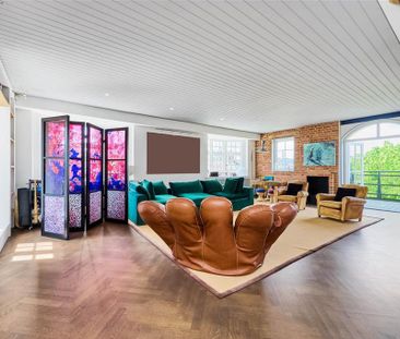 3 bedroom flat to rent - Photo 1