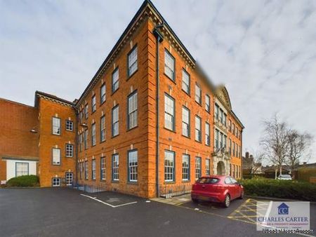 2 bedroom property to rent in WORCESTER - Photo 3