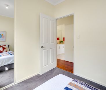 Open The Door to Spacious Family Living in the Heart of Munno Para - Photo 4