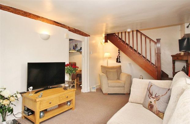 2 bedroom terraced house to rent - Photo 1