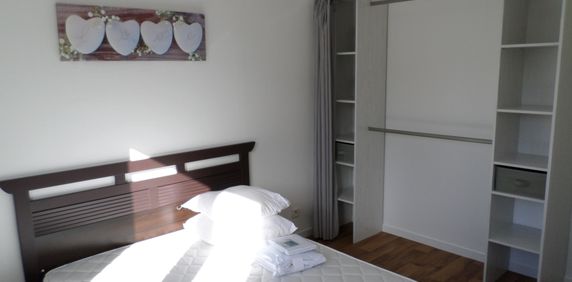 Location Appartement 2 pièces 43m² LA ROCHE SUR YON 85000 - Photo 2