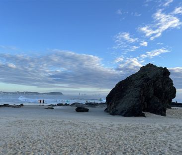 "Stunning river front and beach views unit for rent in Currumbin: L... - Photo 1