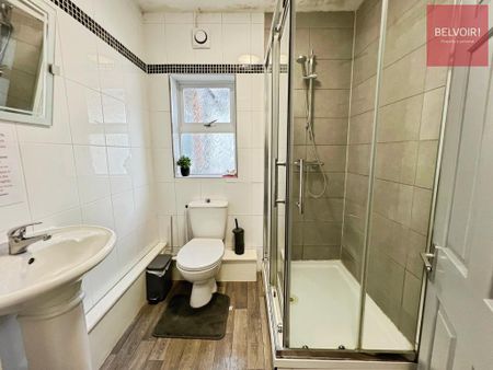 1 bedroom in a house share to rent - Photo 3