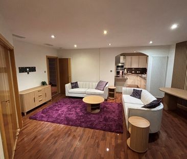 3 Bed Flat, Western Harbour Place, EH6 - Photo 2