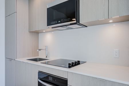 For Lease - 60 Central Park Roadway N/A Unit# 1710, Toronto, Ontario - Photo 5