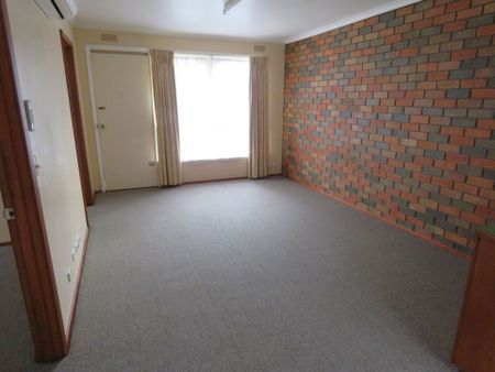 SPOTLESSLY CLEAN TWO BEDROOM UNIT CLOSE TO SHOPS, SCHOOLS AND TRANSPORTATION - Photo 2