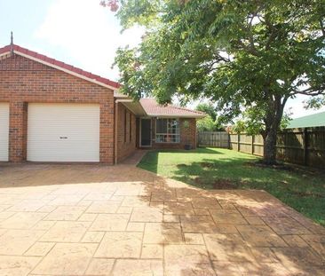 Bright & Comfortable 2-Bedroom Unit in a Fantastic Location – Walk ... - Photo 2