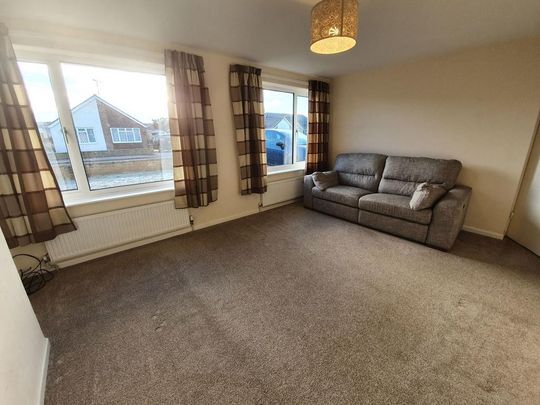 2 bedroom semi-detached bungalow to rent - Photo 1