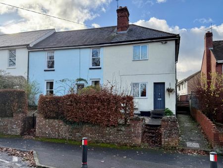 3 Bedroom House - Coppice Hill, Bishops Waltham - Photo 2