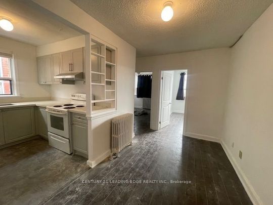 For Lease - 1516 Eglinton Avenue Unit# Apt 1, Toronto, Ontario - Photo 1