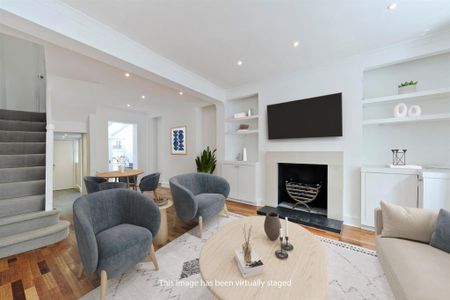 3 bedroom detached house to rent - Photo 4