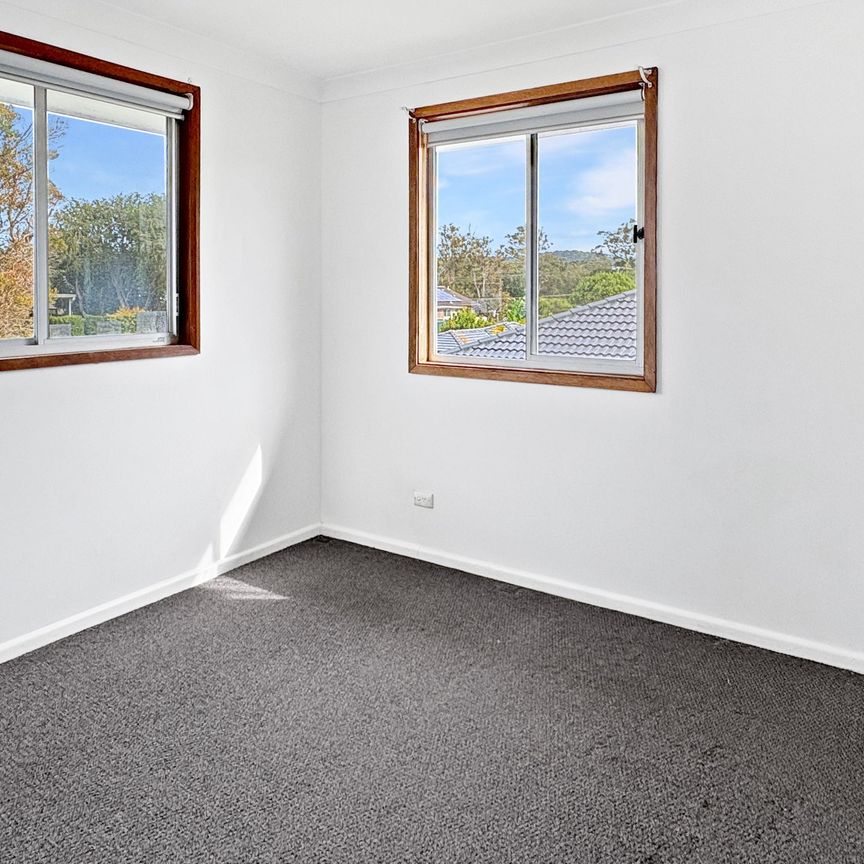 QUIET POSITION IN THE HEART OF BERKELEY VALE! - Photo 1