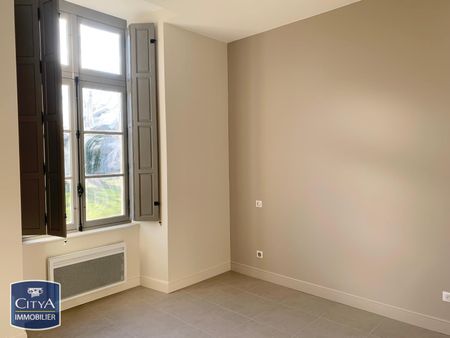 Location Appartement 3 pièces 67m² FONTENAY LE COMTE 85200 - Photo 5