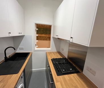 1 Bed Flat, Rossie Place, EH7 - Photo 2