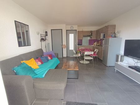 Location Appartement 1 pièce 31m² - Photo 2