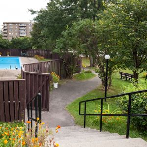 Appartement 2 chambres à louer Kirkland à Promenade Canvin - Photo 2