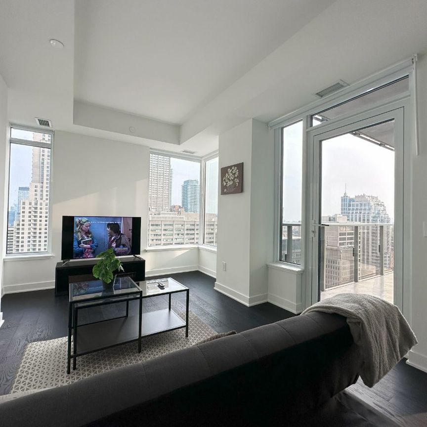 For Lease - 11 Yorkville Avenue Unit# 2012, Toronto, Ontario - Photo 1