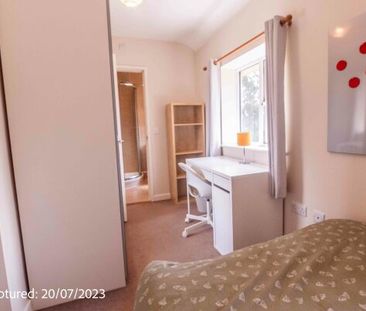 27 Barstow Avenue - Photo 3