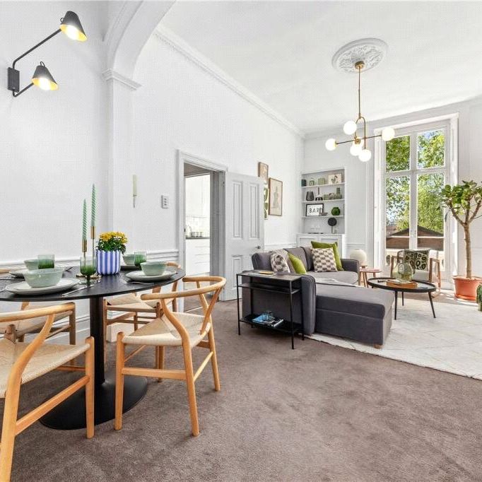 St Georges Square, SW1V, London - Photo 1