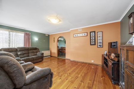 5 Huntington Street, Wendouree - Photo 2