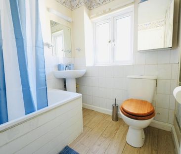 Room in a Shared House, Keats Close, SE1 - Photo 5