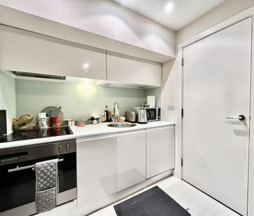 Studio to rent - Photo 3