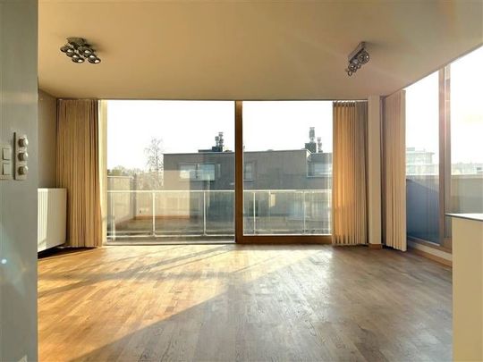 Appartement te huur - Photo 1