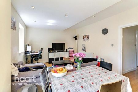 2 bedroom maisonette to rent - Photo 4