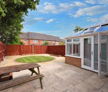 4 bedroom end of terrace house to rent - Photo 6