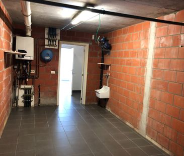 EENGEZINSWONING + garage & tuin - Photo 1