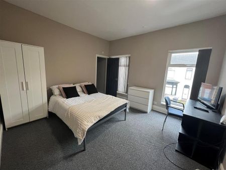 5 bedroom house share to rent - Photo 3