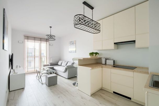 2 pokojowe, garaż, balkon, cisza, nowoczesne! 41 m² - Фото 1