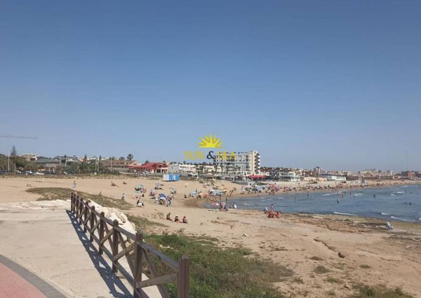 TWO-BEDROOM APARTMENT – TORREVIEJA