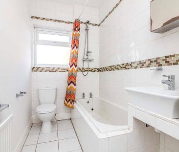 3 bedroom terraced house to rent - Photo 6