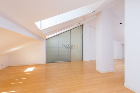 Warszawa, ul. Leszczyny - Photo 4