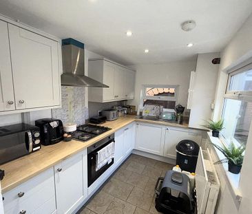 236 Donegall Road, Belfast BT12 5NE - Photo 4