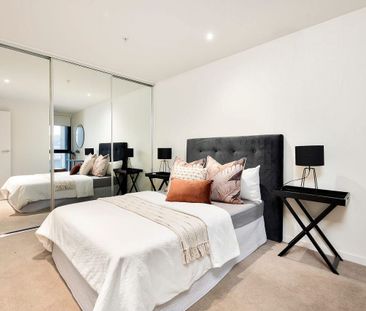 MODERN 2 BEDROOM APARTMENT IN CENTRAL CONVENIENT LOCATION - Photo 6