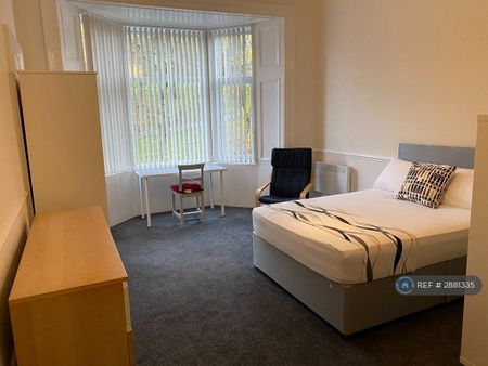 1 bedroom in a flat share to rent - Photo 3