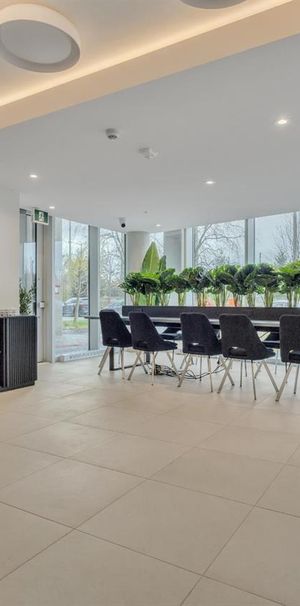 1 + Den - 5100 Boulevard De L'Assomption, Montréal - Est - Photo 1