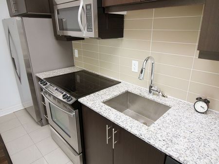 For Lease - 2756 Old Leslie Street Unit# 601, Toronto, Ontario - Photo 4