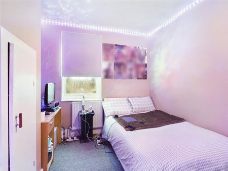 4 bedroom terraced house to rent - Photo 4