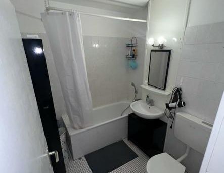 Ich biete ein Zimmer zur Miete an - Photo 1