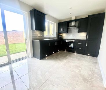 16 Ballyveigh Drive, Antrim, BT41 2FJ - Photo 4