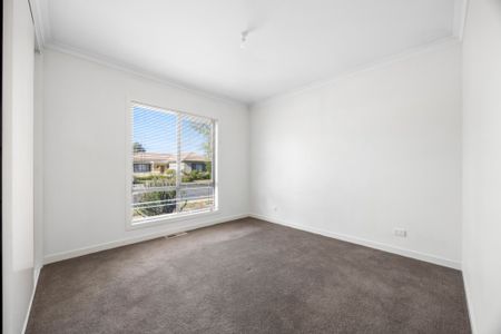 Charming, Well-Designed Home in Prime Location near Stockland Shopping Centre - Photo 3