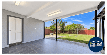 Spacious Family Home in a Convenient Greenacre Location - Photo 3