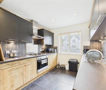 97 Coopers Mill Avenue, Dundonald, Belfast, BT16 1WR - Photo 5