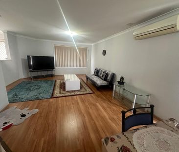 Spacious , comfortable - Photo 2