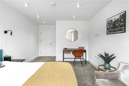 Mitcham Lane, London, SW16 6NR - Photo 5