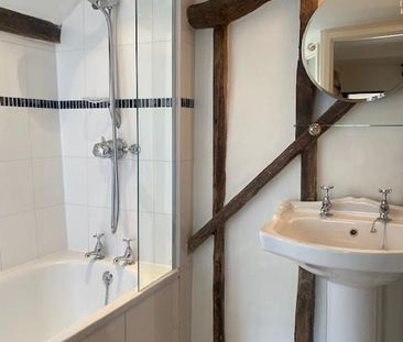 2 bedroom end of terrace house to rent - Photo 6